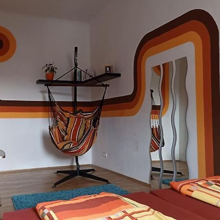 Retrowohnung Im Herzen Von Štýrský Hradec Exteriér fotografie